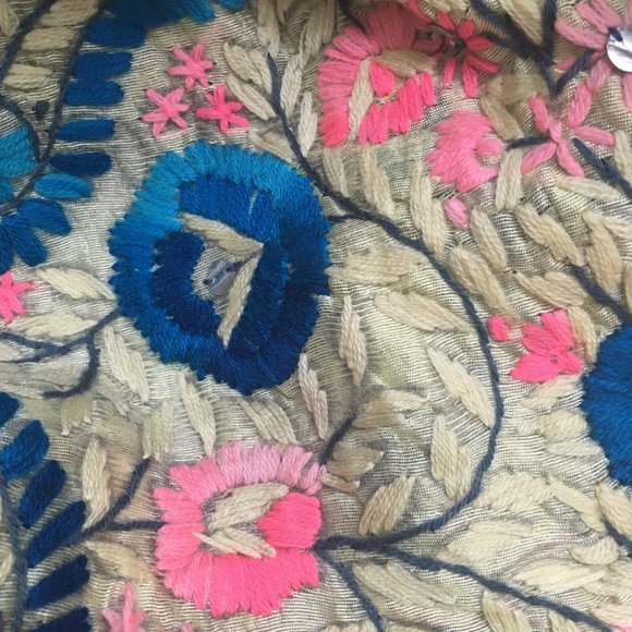 Hand embroidered multicoloured phulkari stole - Picture 2 of 5